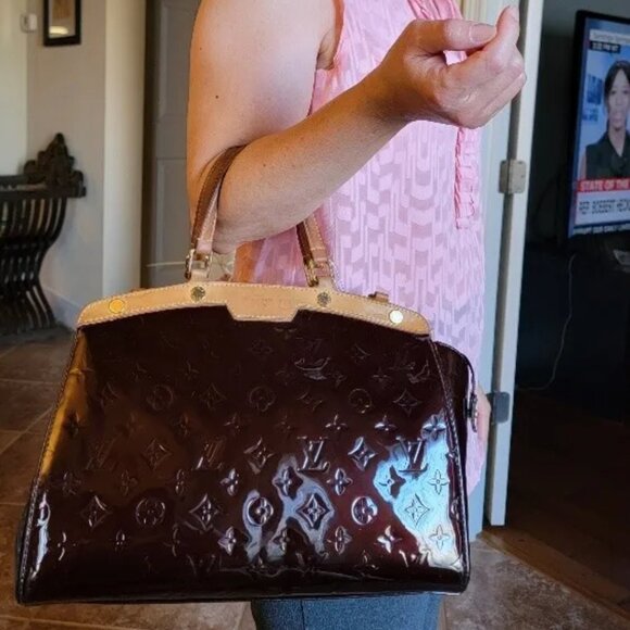 Louis Vuitton Handbags - Authentic Louis Vuitton Amarante Brea Monogram Shoulder Handbag PM